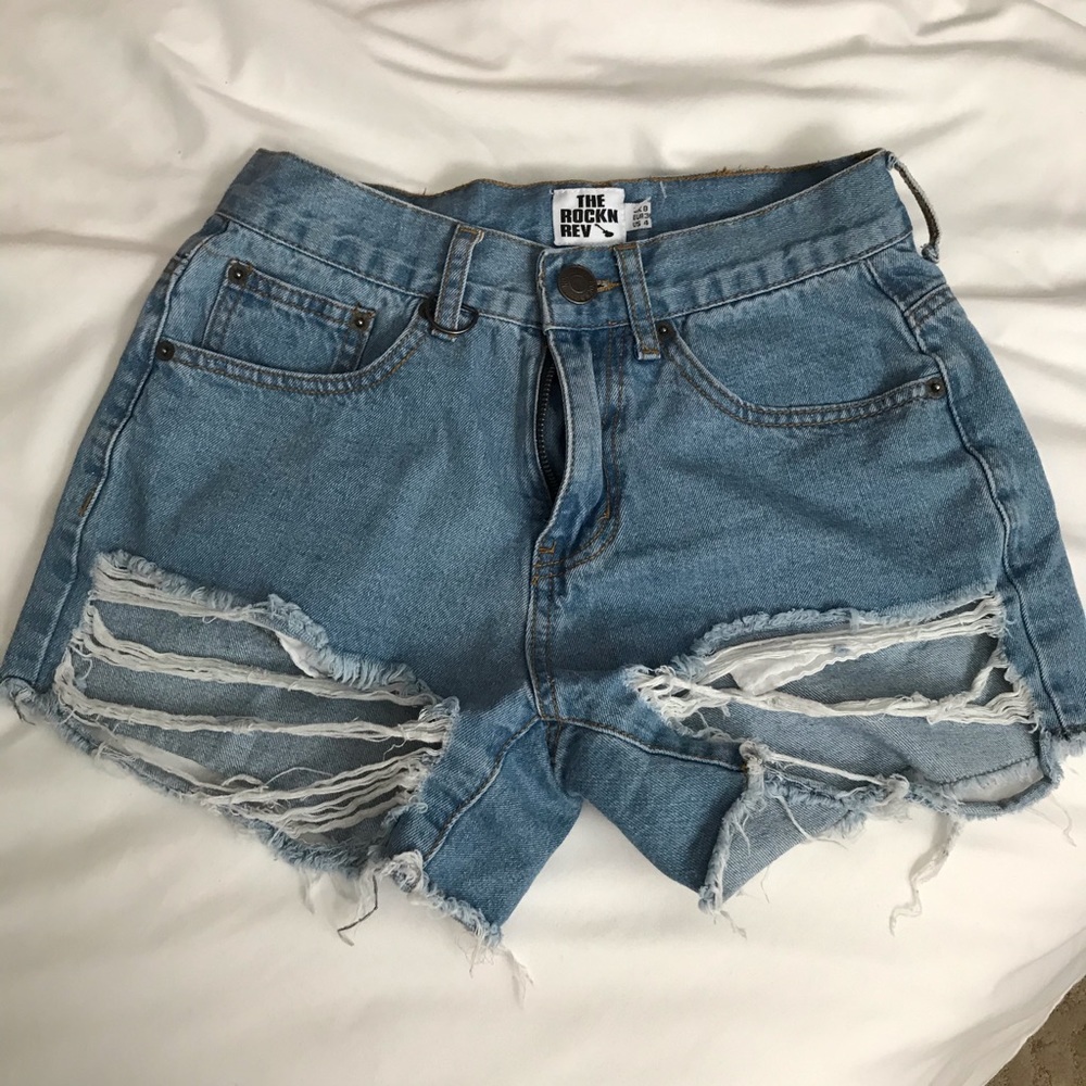distressed high waisted denim shorts